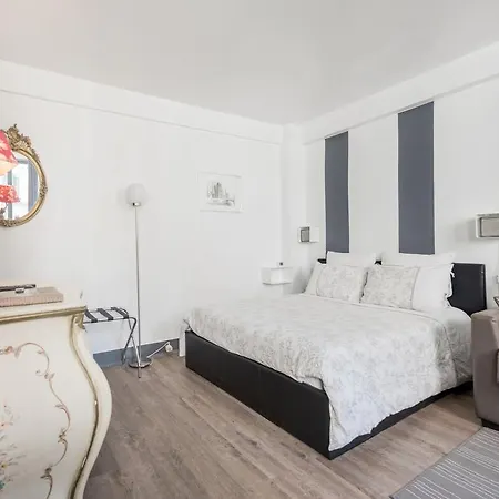 Trocadero Apartment